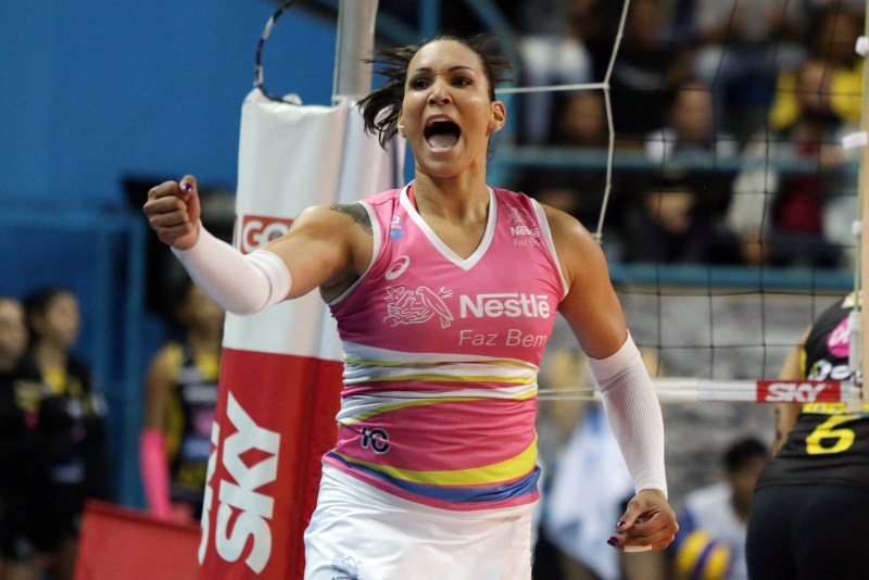 Chicks in the Maldives