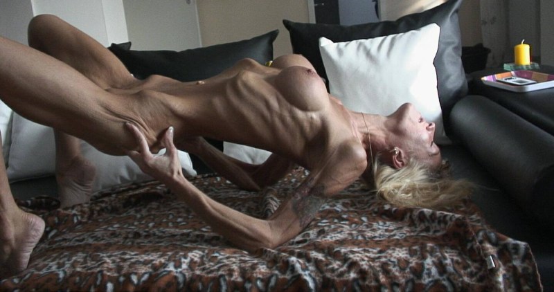 Naked anorexic girls