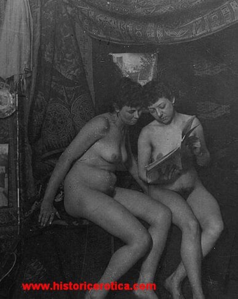 Hairy girls in the bath