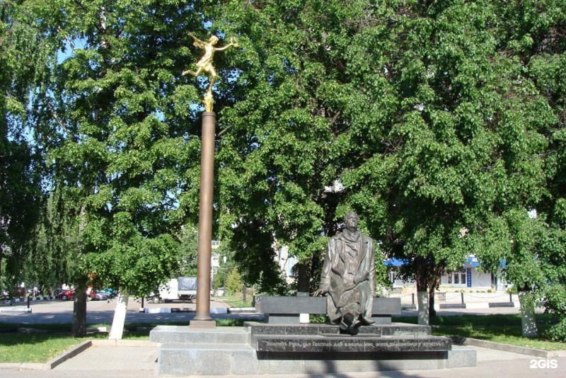 Monument to Sviridov Kursk