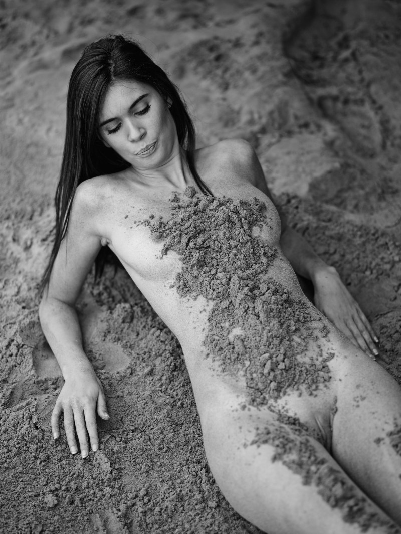 Veronica Simon Naked in stockings