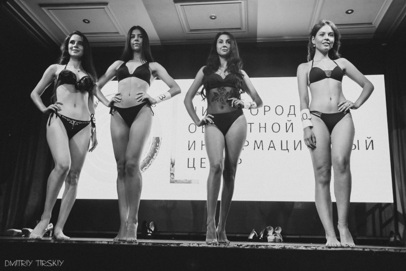 Old castings of Pierre Woodman