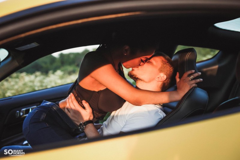 Naked erotic poses in the car