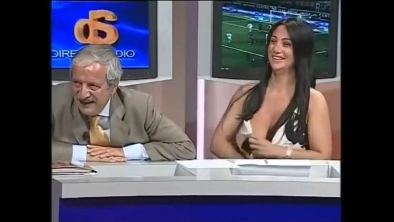 Ძუძუ და ფუჩუ ანუ შიშველი ქალი YouTube