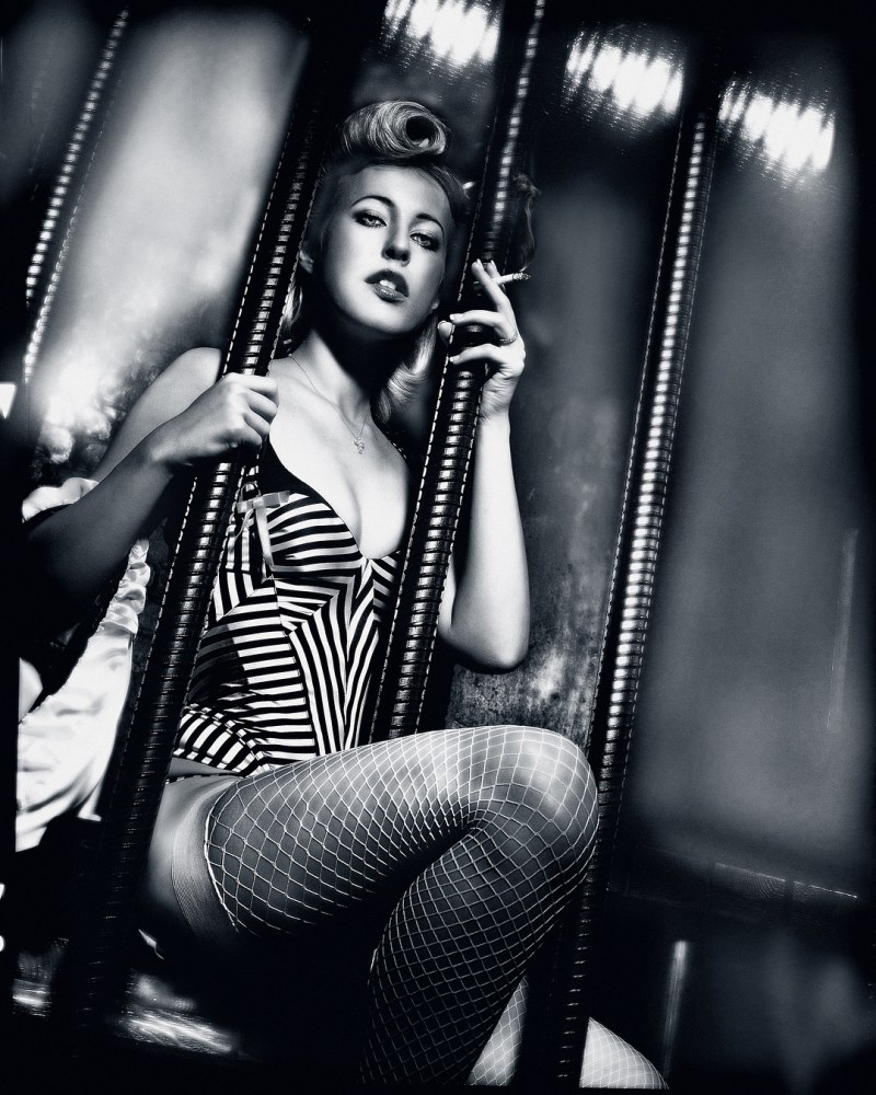 Naked ballerina with small breasts