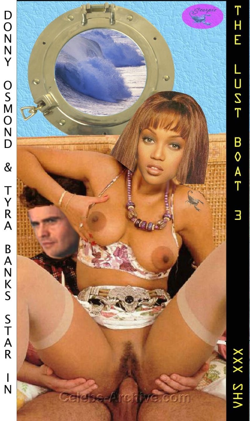 Tyra Banks Naked without panties