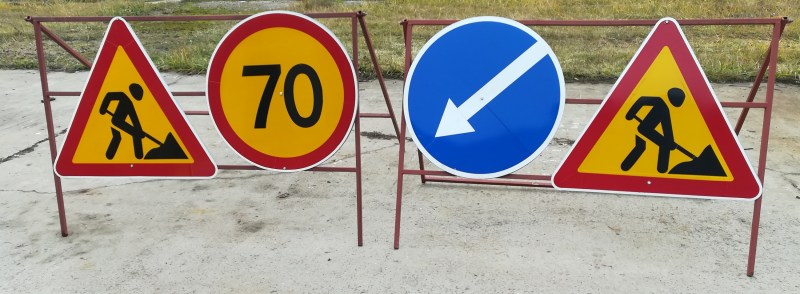 Road signs of the European Union