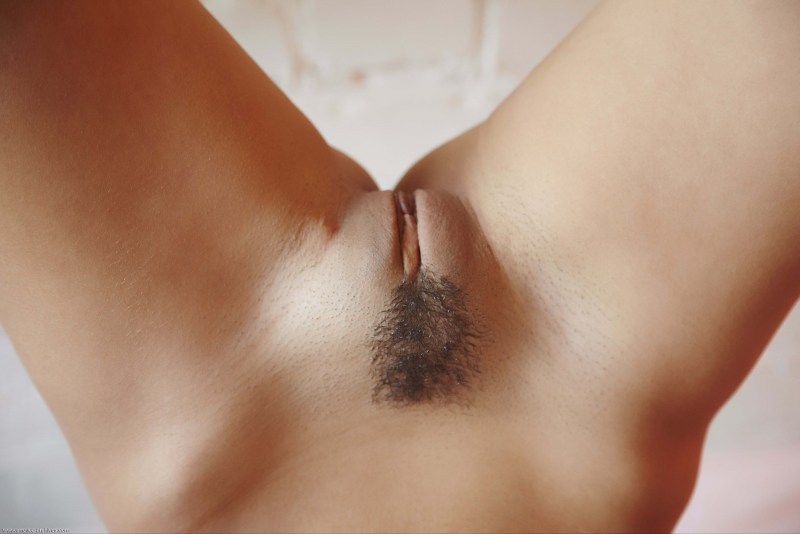 Intimate haircut women