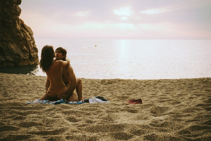 Beautiful naked pairs at sea