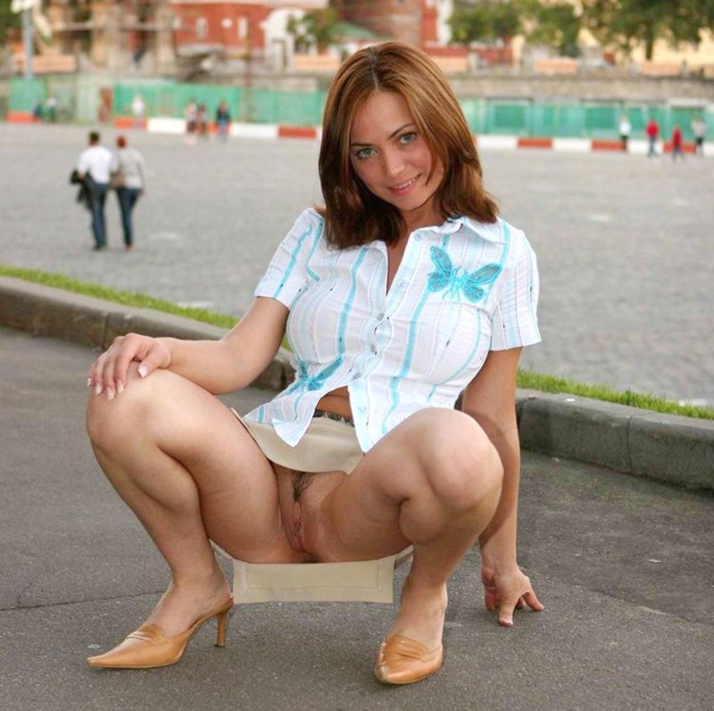 Girls without panties on the street