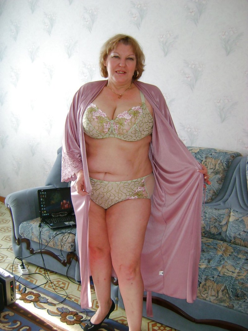 Mature in the hotel Private