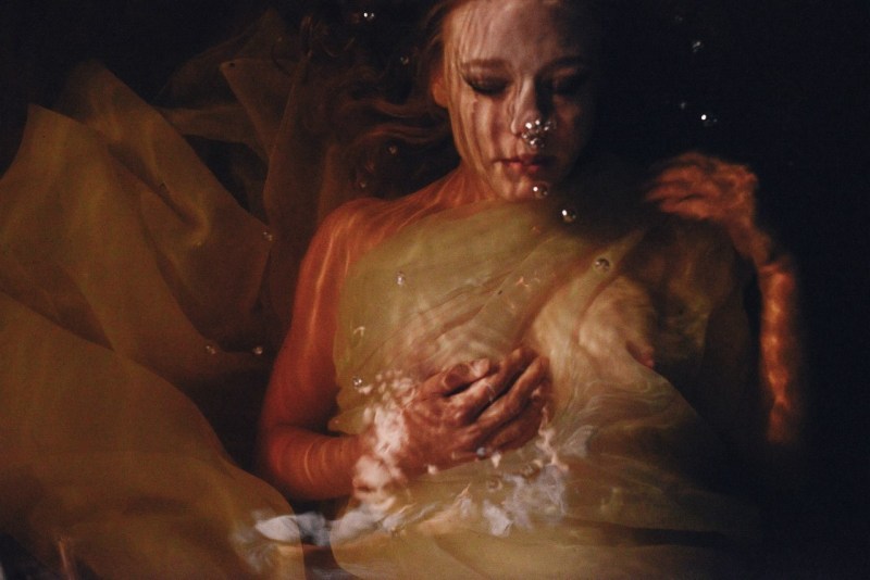 Alena Mikhailova Toples