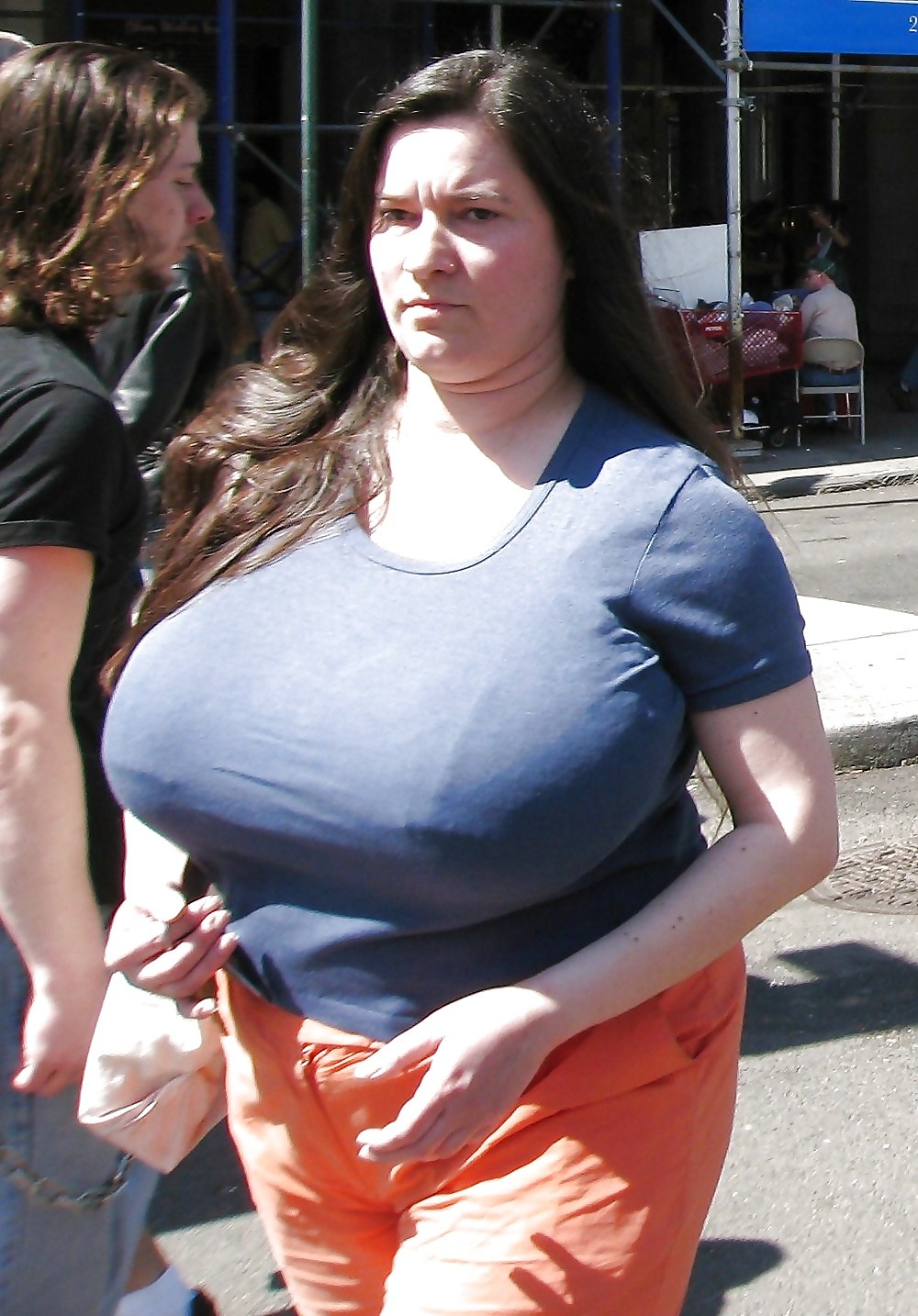 Candid Women with Big Busts (78 photos) picture