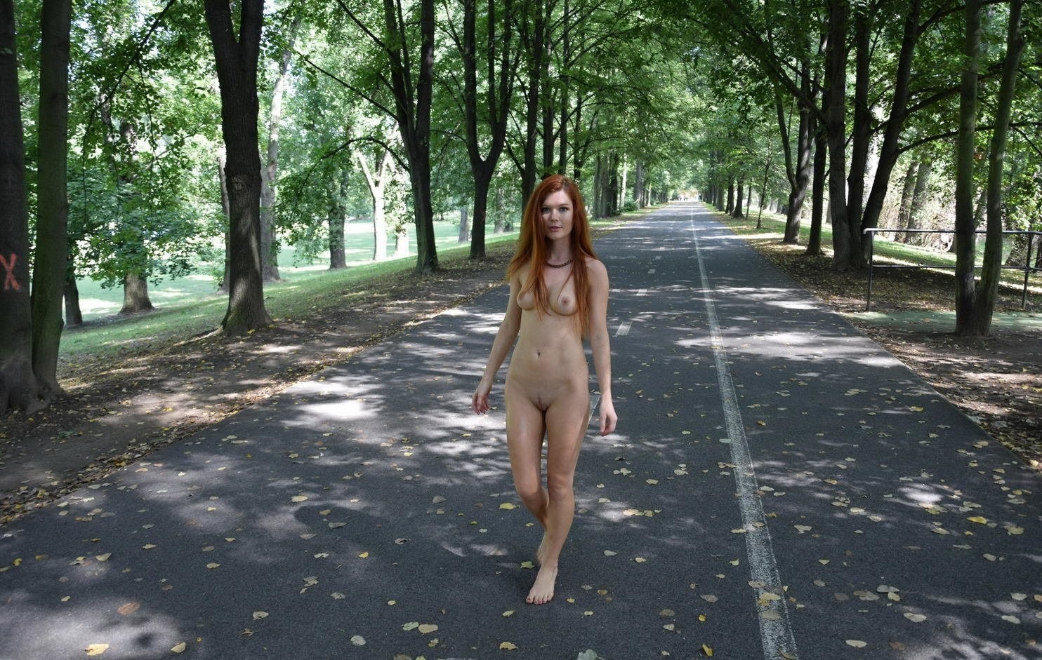 https://motherlesspics.com/uploads/posts/2022-12/1672398709_80-motherlesspics-com-p-porn-walking-around-town-naked-105.jpg
