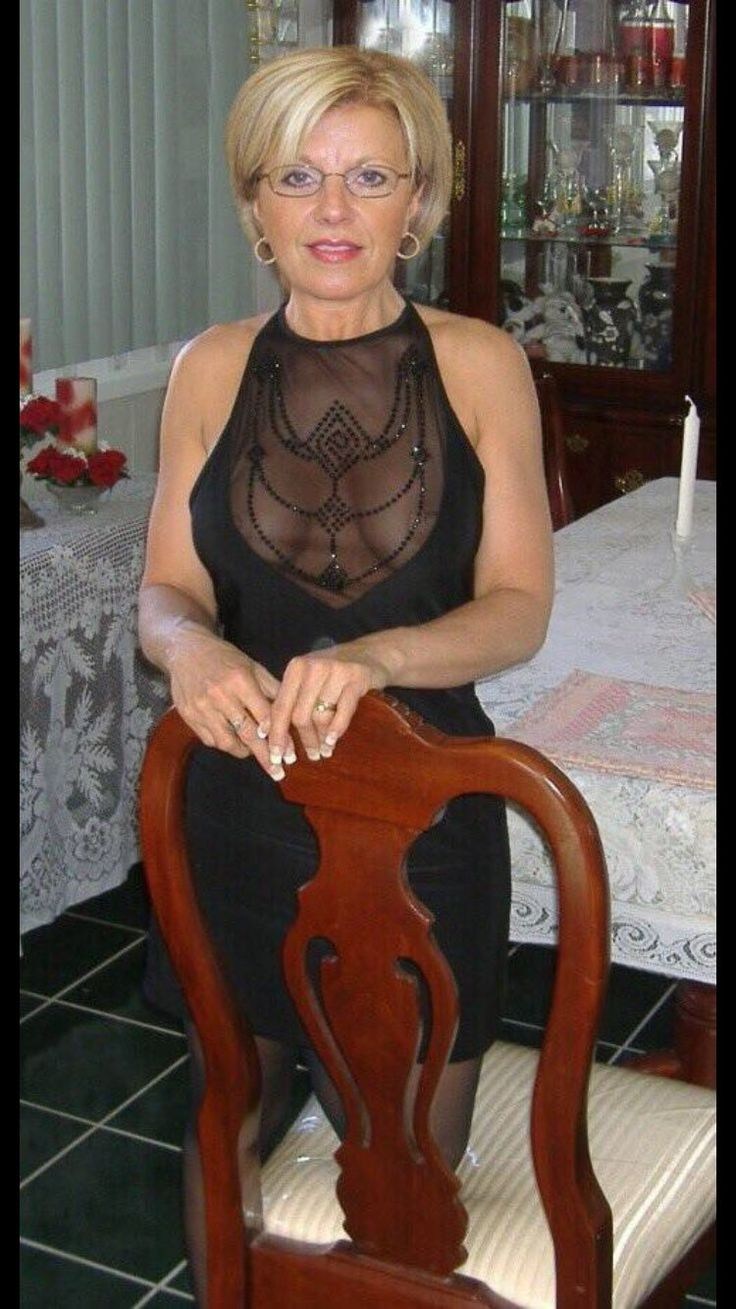 Old women without complexes