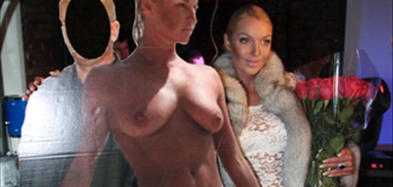 Anastasia Volochkova in linen