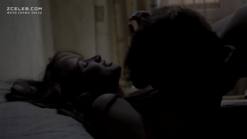 Naked Camille Kiton in the movie "I spit on your graves", 2010