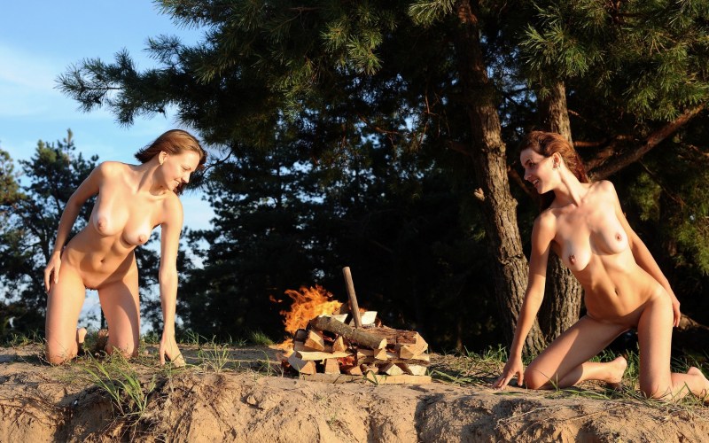 Pornstar on a picnic