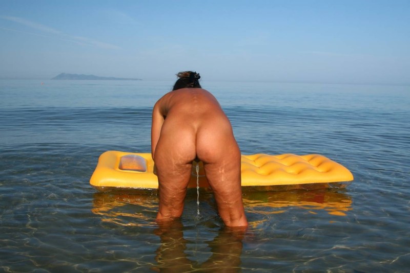 Nudist girls are large