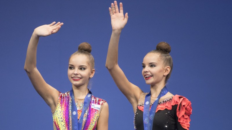 Dina Averina and Arina Averina