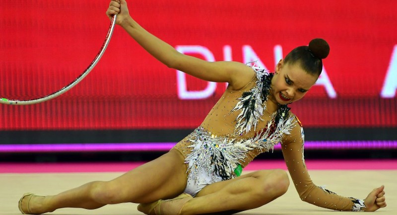 Dina Averina is barefoot