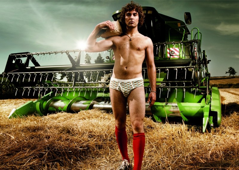 Worker and collective farmer art