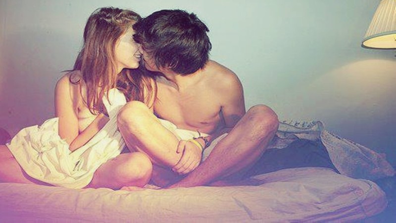 Girls in swimsuits Paw