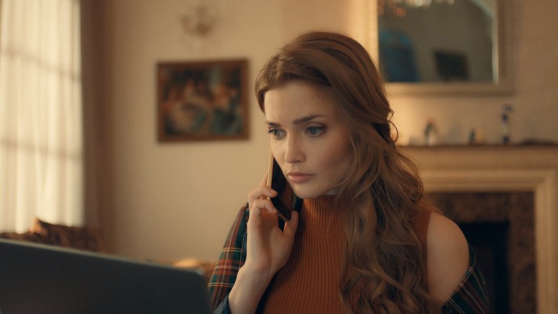 Sashatany Tanya in the toilet