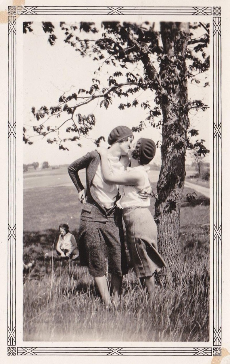 Gina lollobride Feet