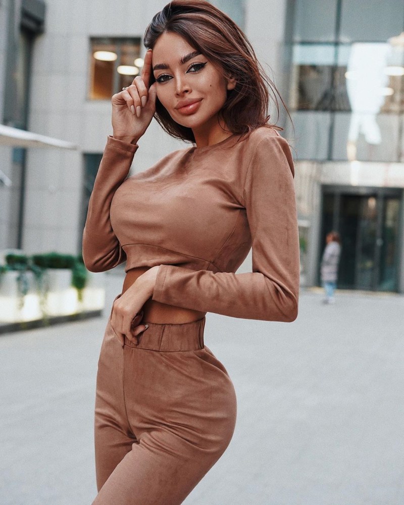 Ukrainian Kim Kardashian Alena Omovich