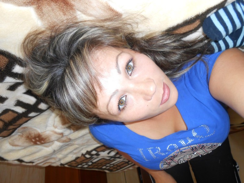 Loseva Olesya is a host