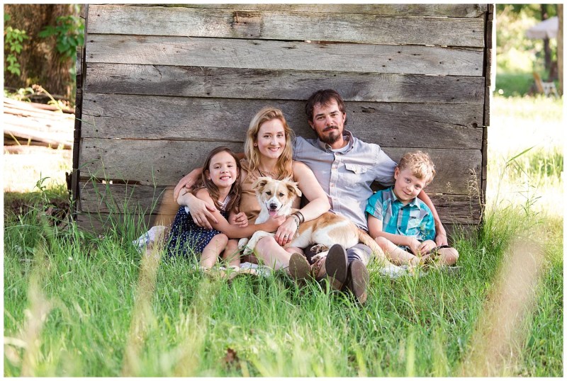 Family photo shoot in the summer near the river