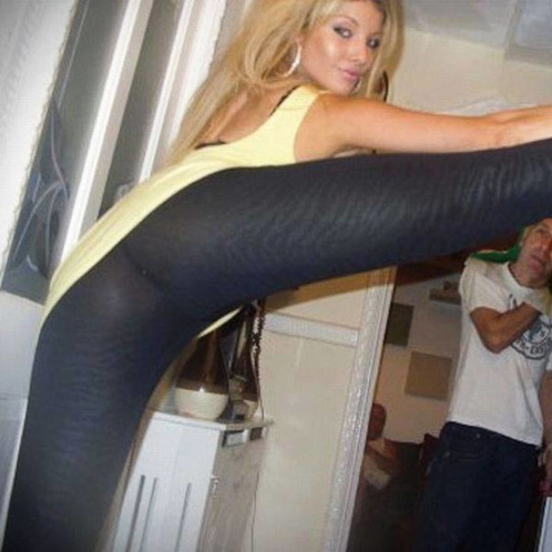 Mature tights amateur