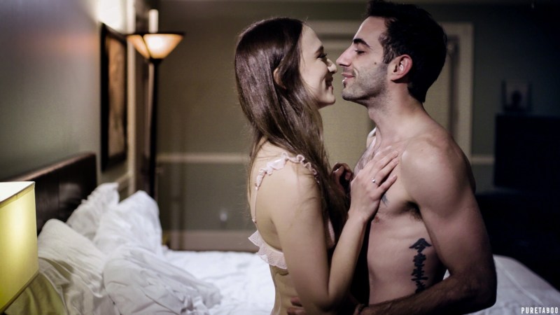 Parel lies on the bed