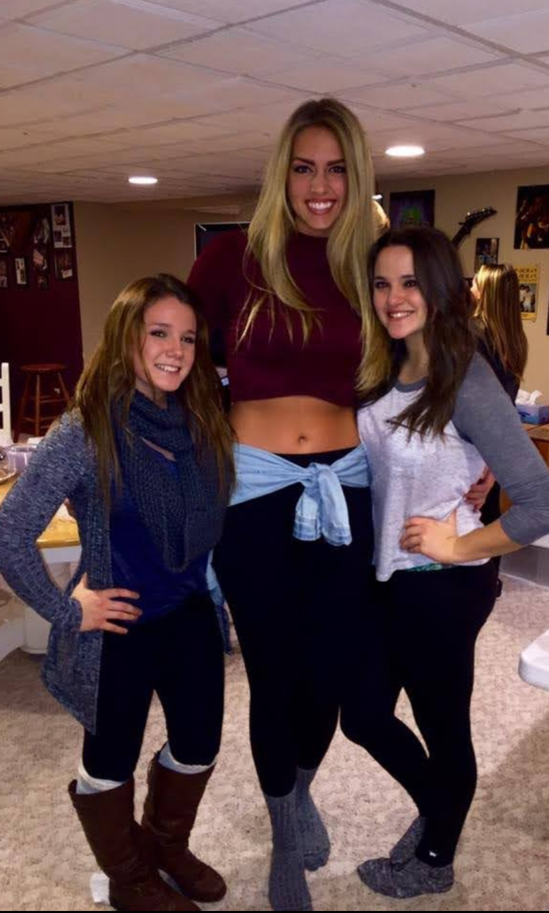 Tiny Texie and Tall Giant