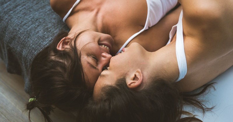 Milfs in light dresses