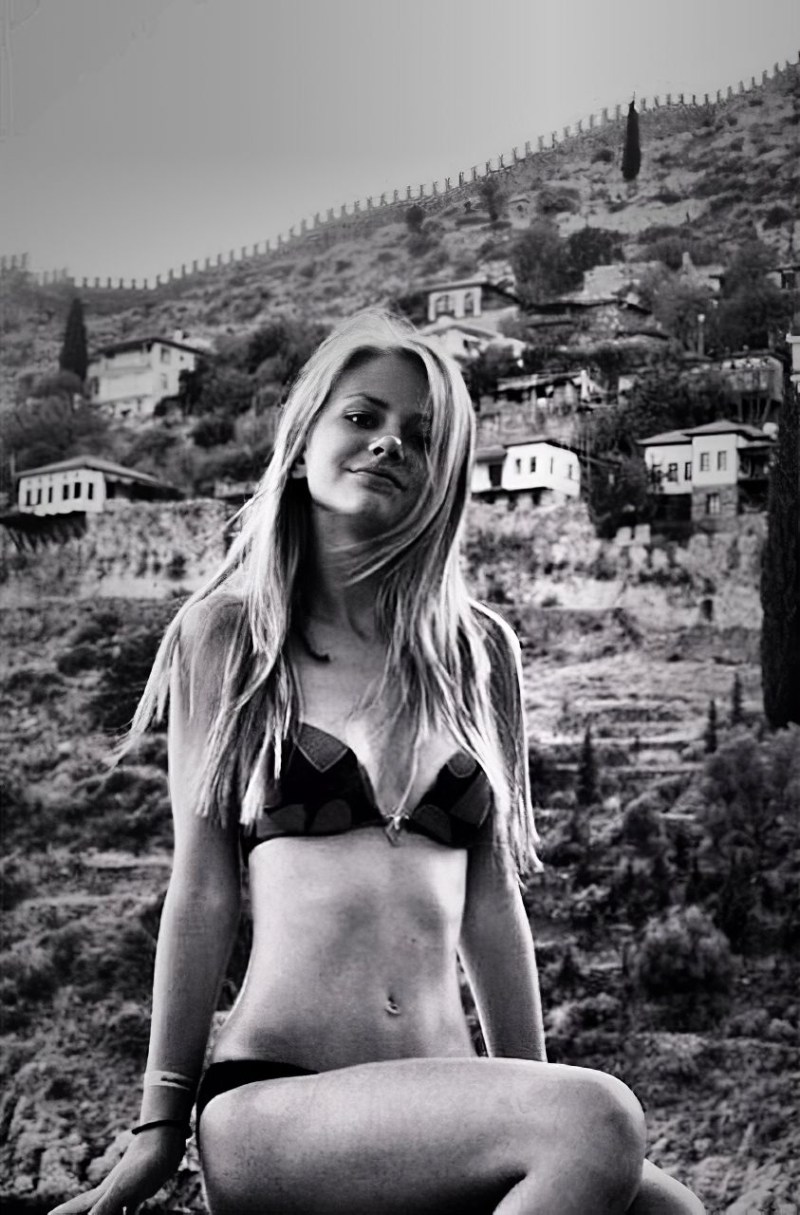 Vyacheslav Shcherbakov, model Kate Kostyanetskaya