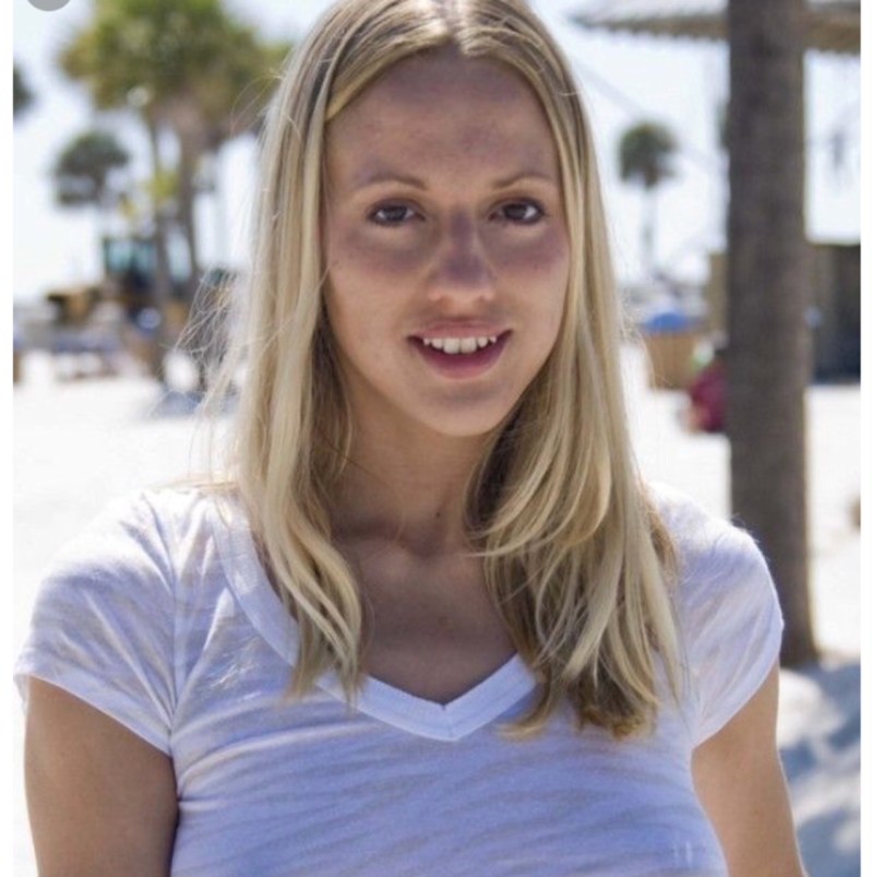 Asian with big breasts in a T -shirt