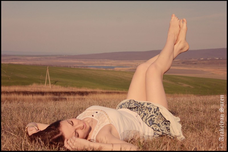 Polina Gagarina and Vladimir Yaglych bed