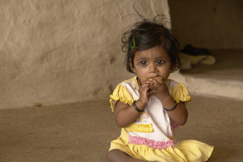 Beautiful girls Irank are small