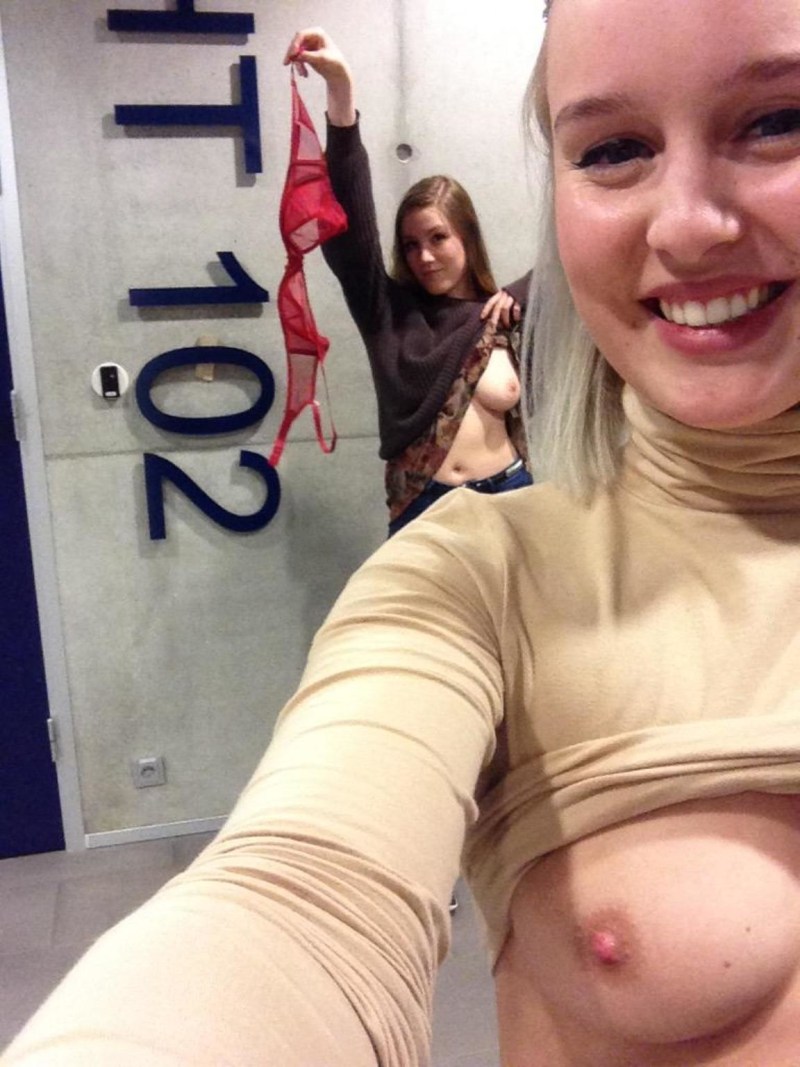 Girls without panties in transport