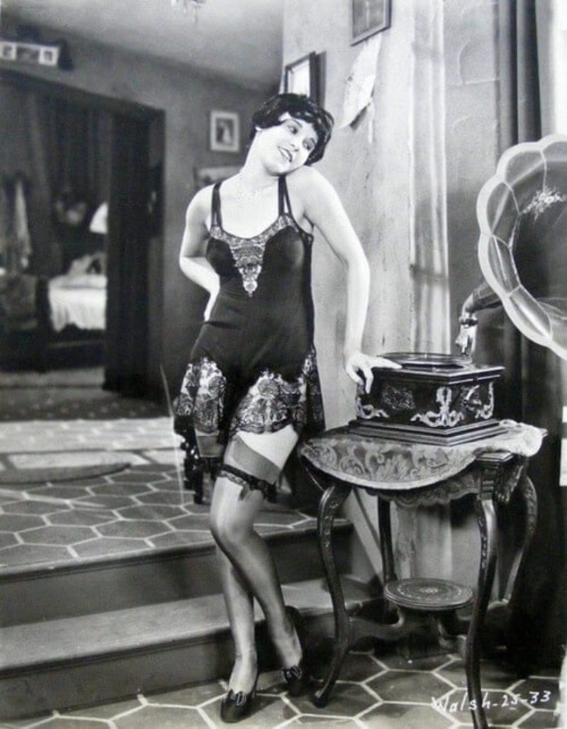1920s Lingerie Porn - Naked Armenian Women in Black and White Retro (61 photos) - motherless porn  pics