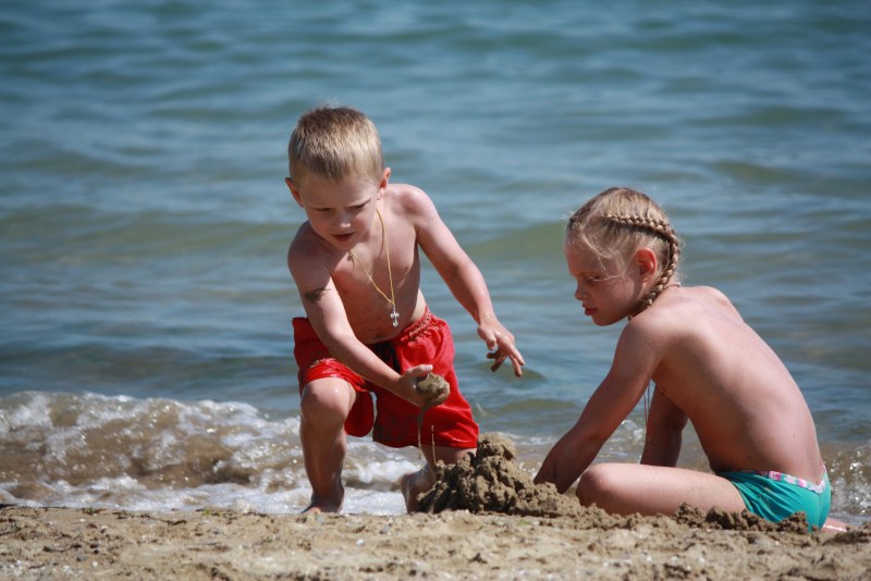 Family Naturism by the whole family