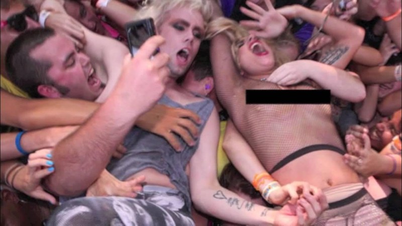 Fuck in a crowd in public