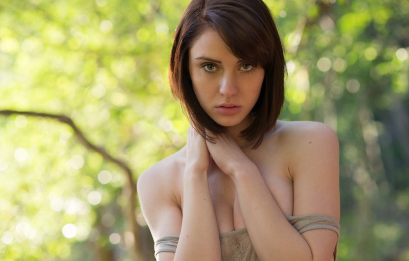 Celeste cid short haircut