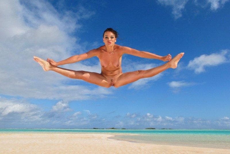 Funny jokes of naked women