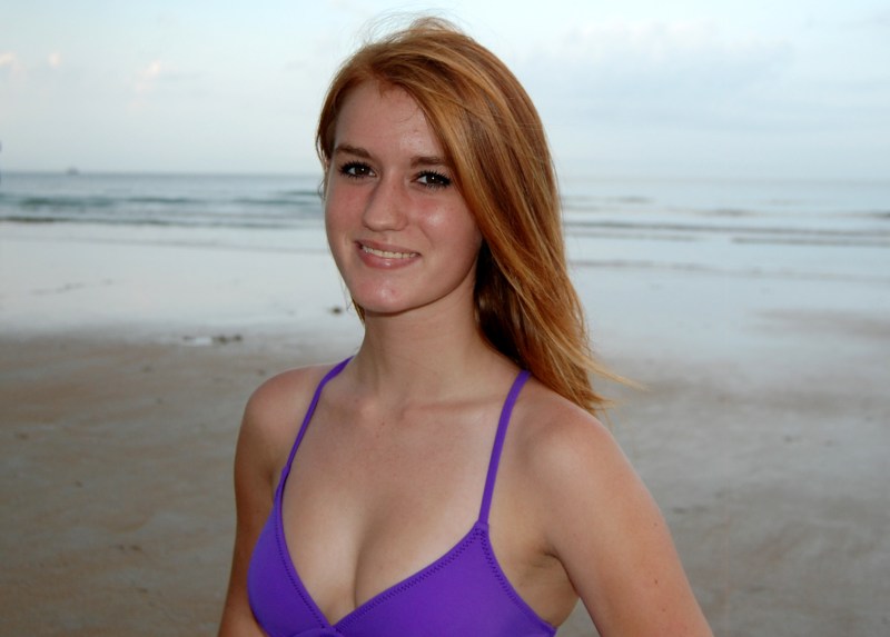 Kristen Belli Bikini