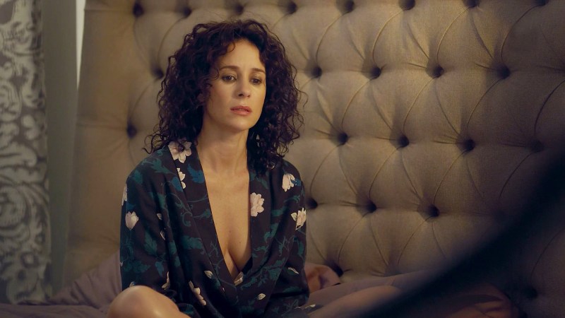 Olga Kurilenko magic city