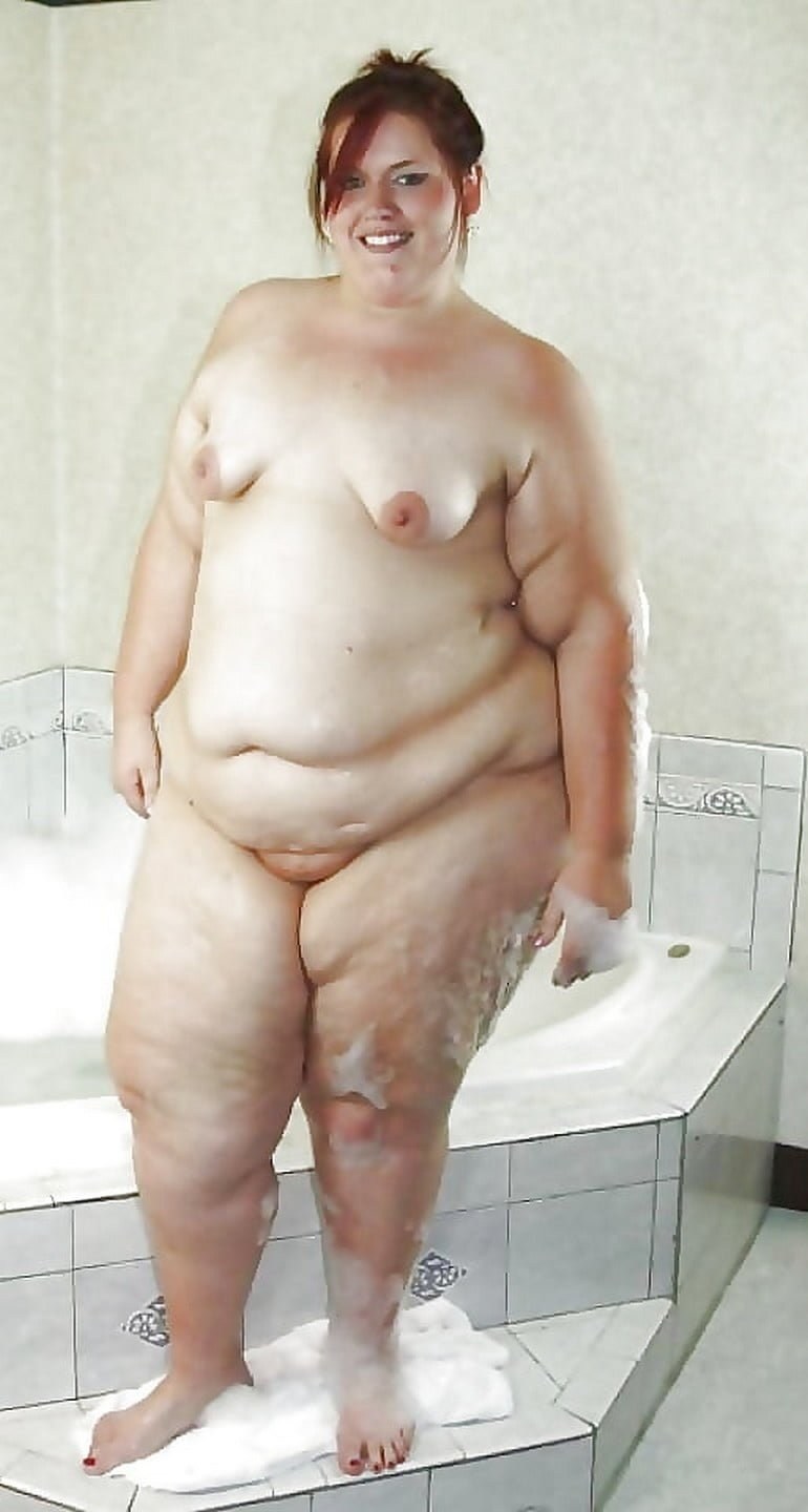 Fat naked shaved pussies