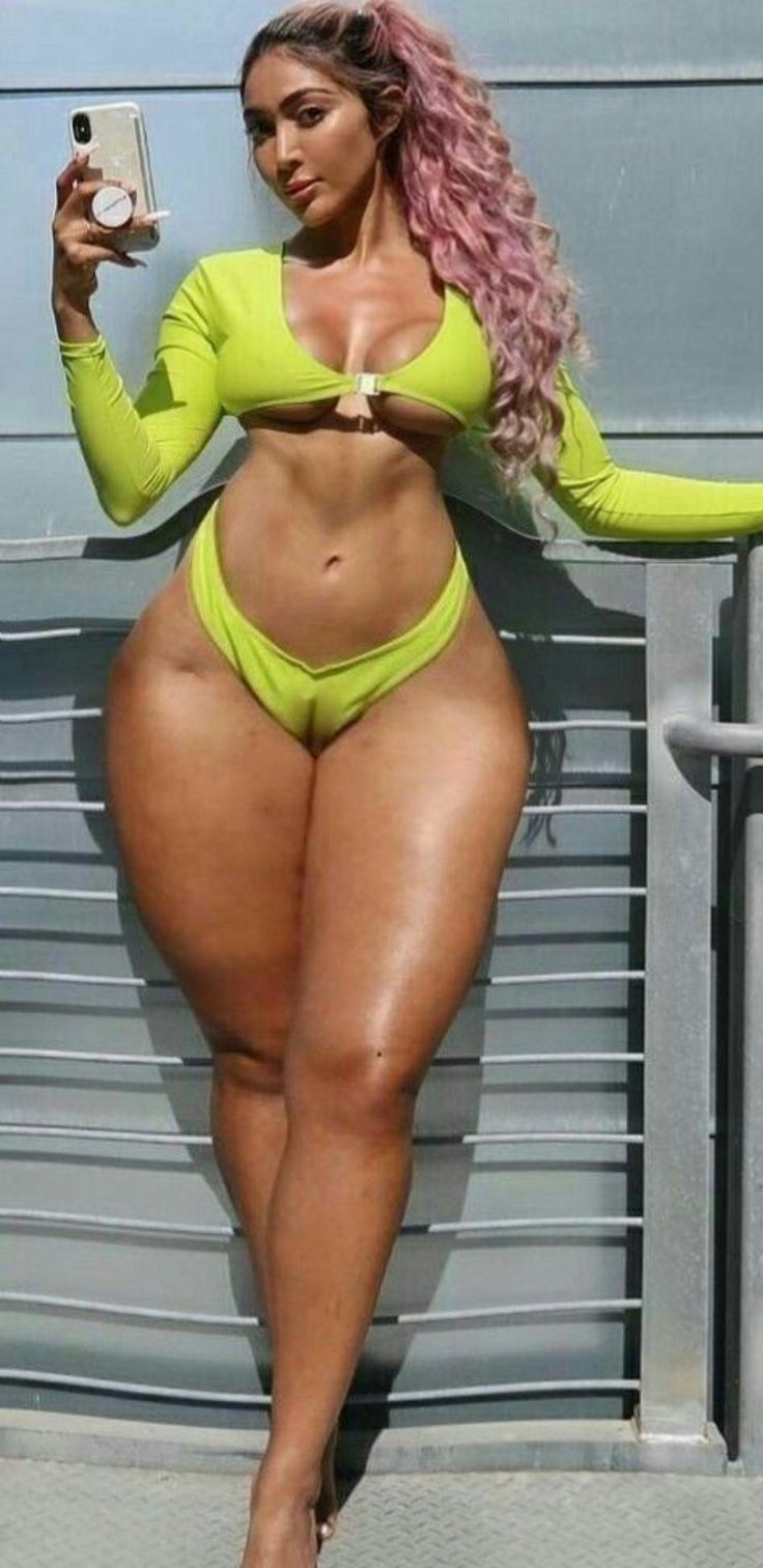 Rachel Smith Wide Hips